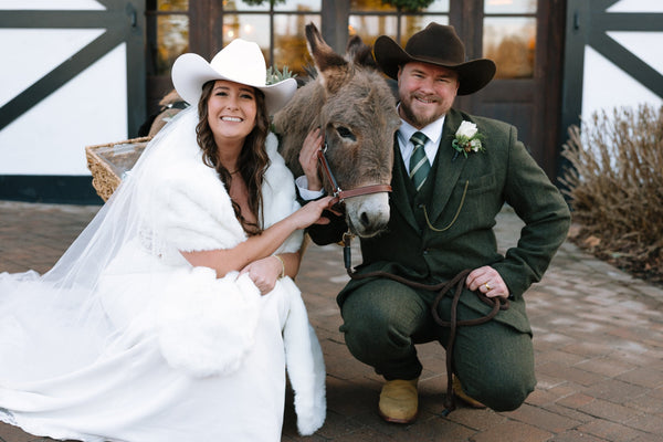 Green tweed, cowboy hats & the guest of honor — Summerfield Farms