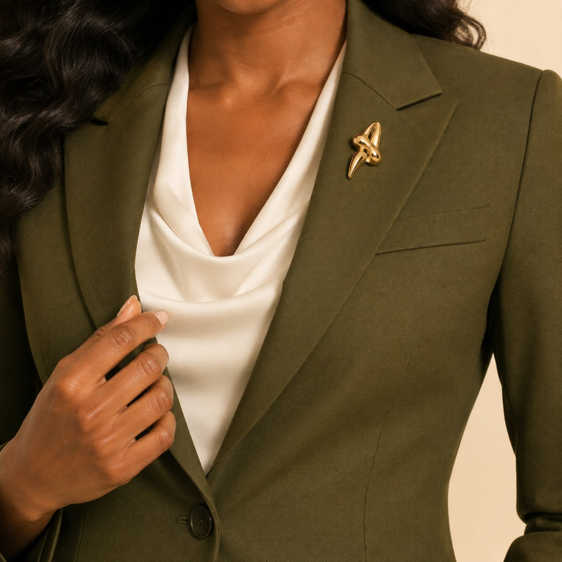 Olive wool lapel with gold brooch