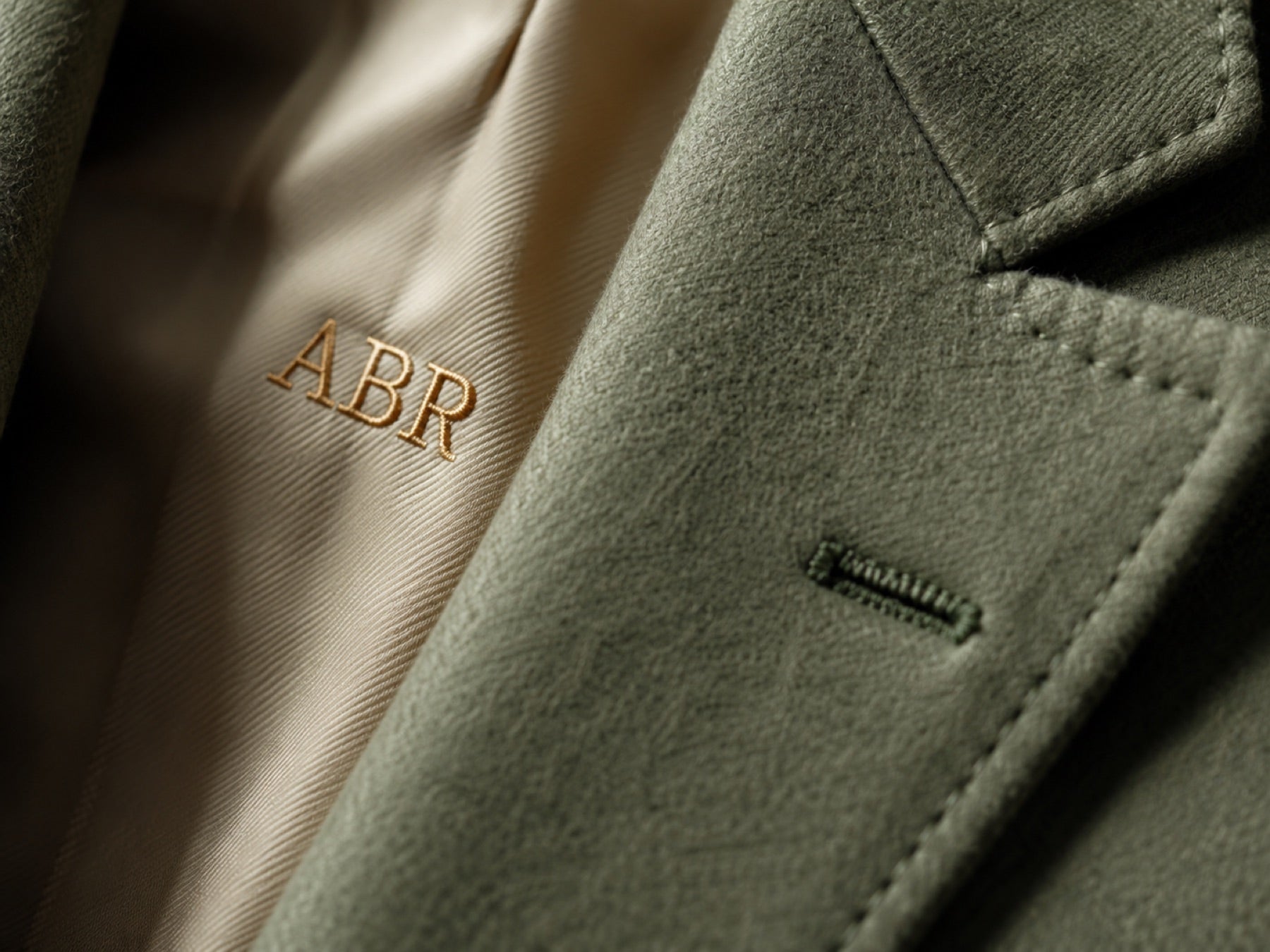 Made-to-measure — your initials in gold thread